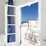 Daire Blue House