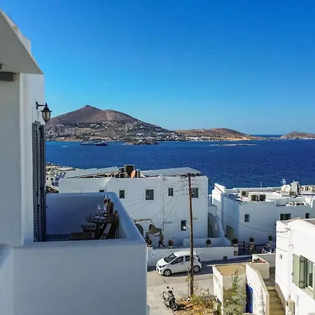 Blue House Apartment *